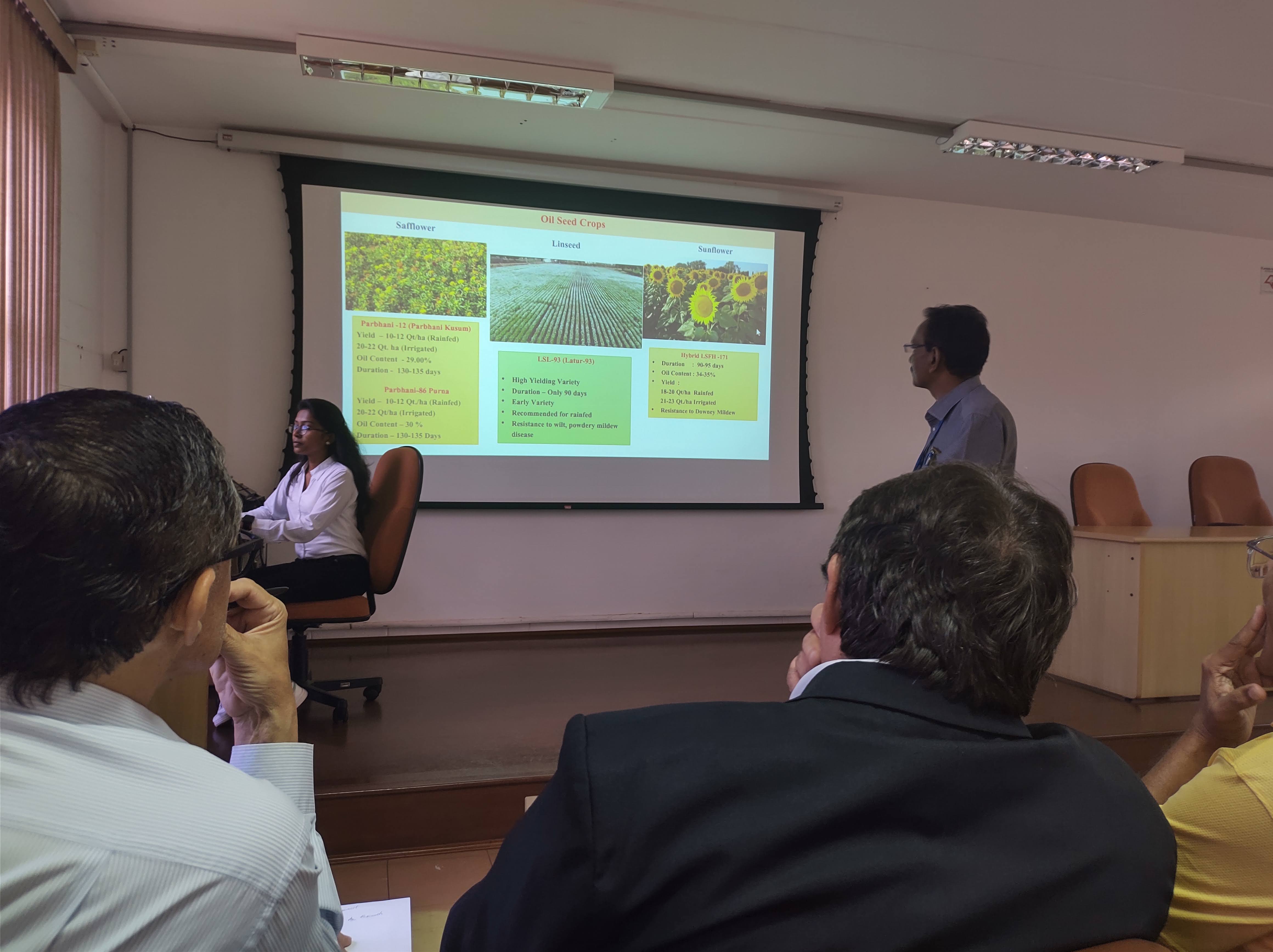 FEAGRI recebe delegação da Índia